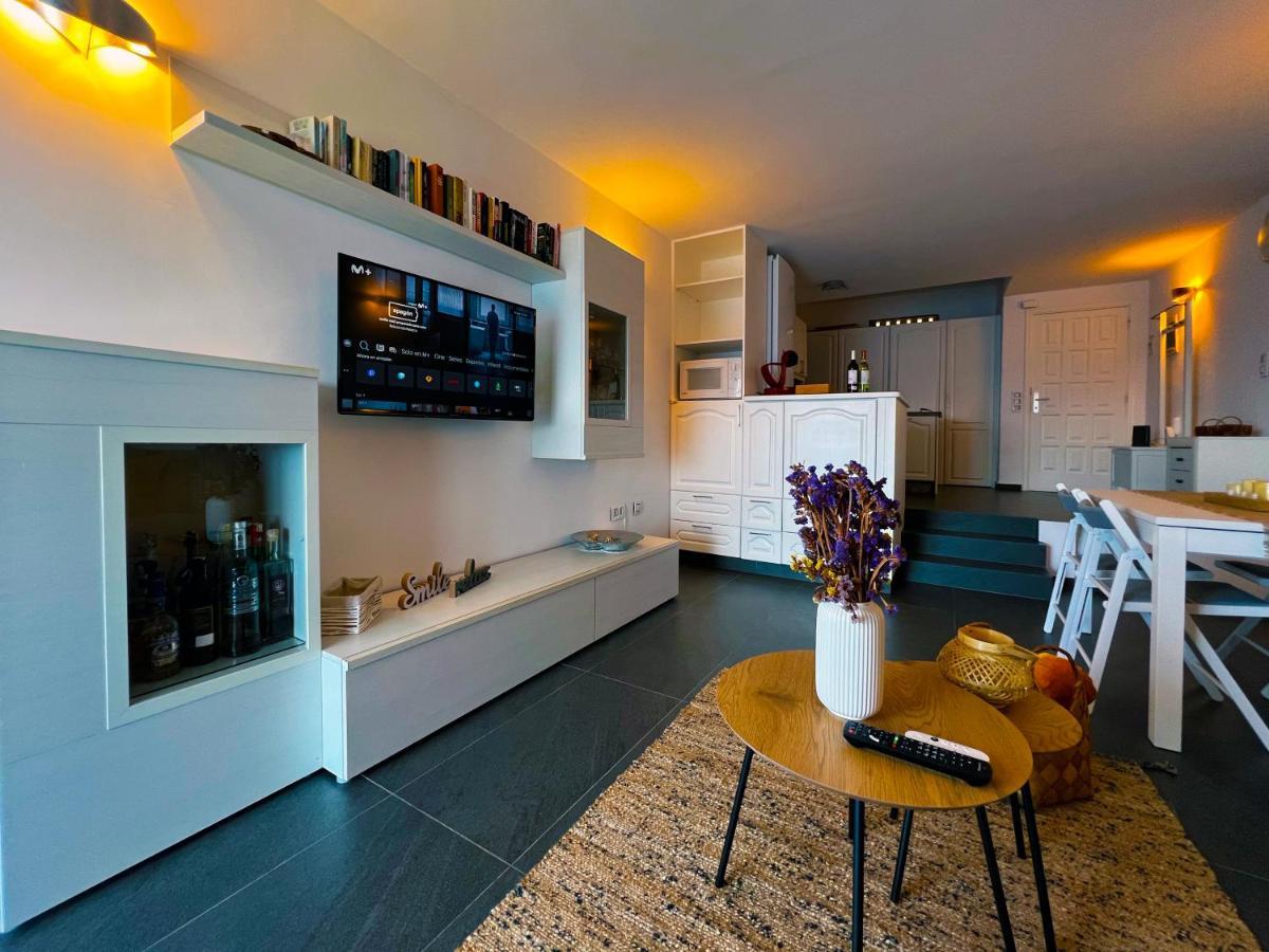 At The Ocean'S Edge Apartment Callao Salvaje Exterior photo
